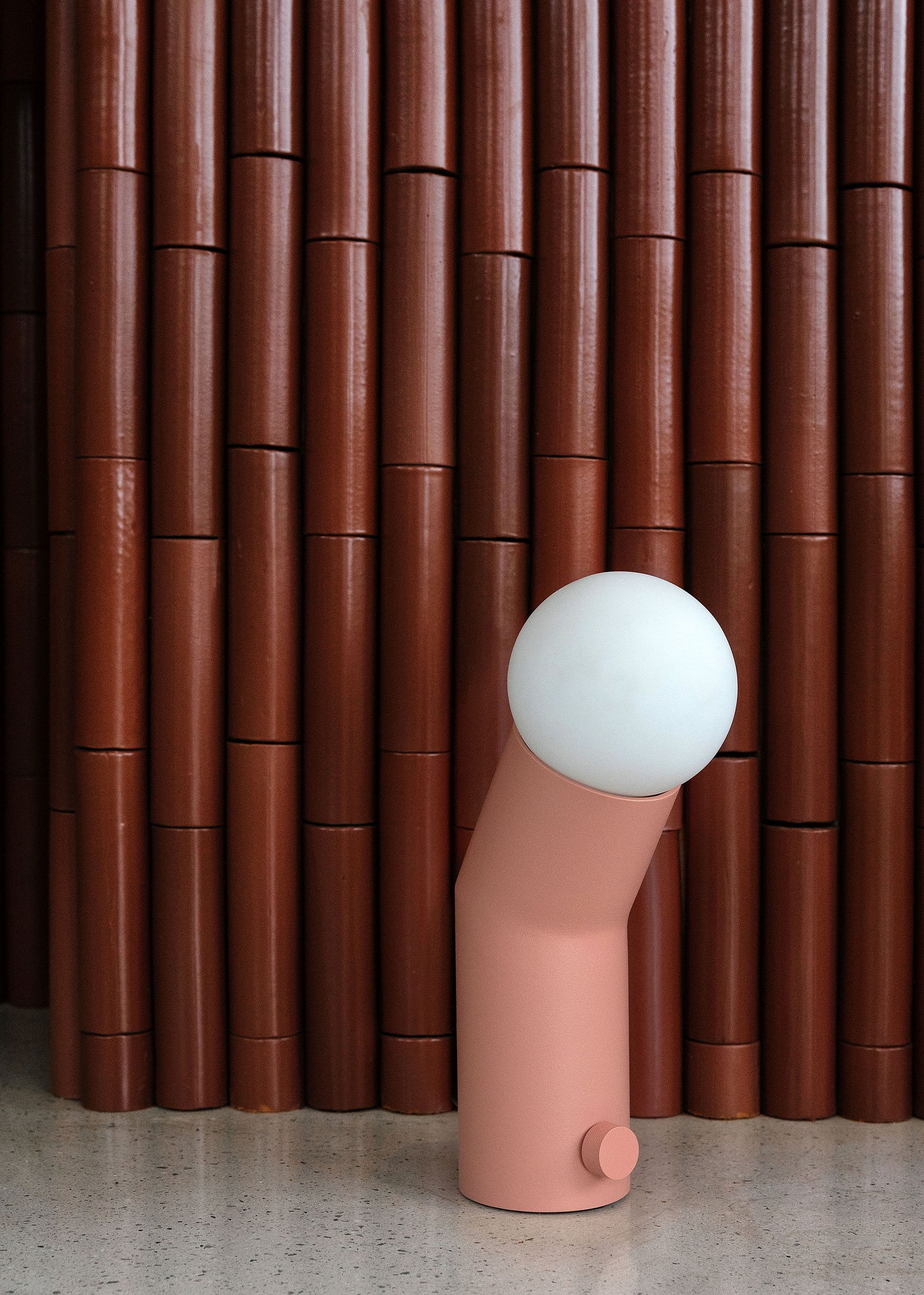 Capsule Lamp