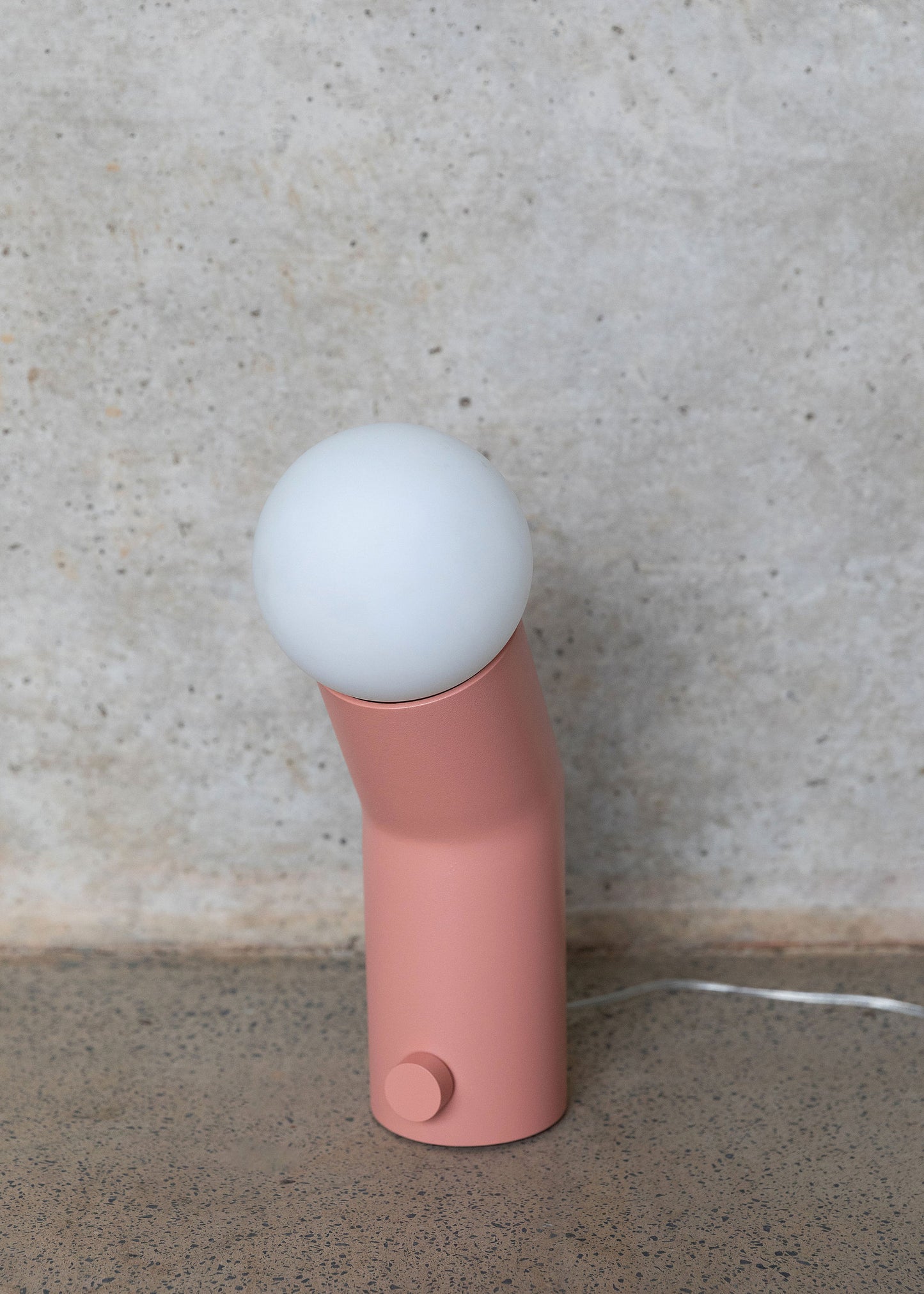 Capsule Lamp