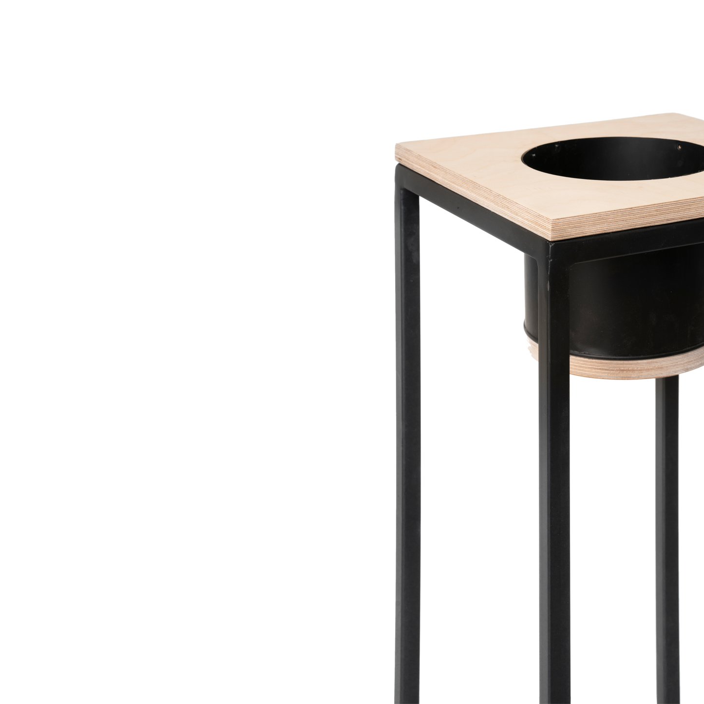 Avani Mono Metal Planter