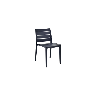 Resin Que Chair
